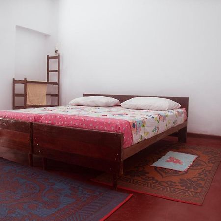 Aeroform Homestay Negombo Dış mekan fotoğraf