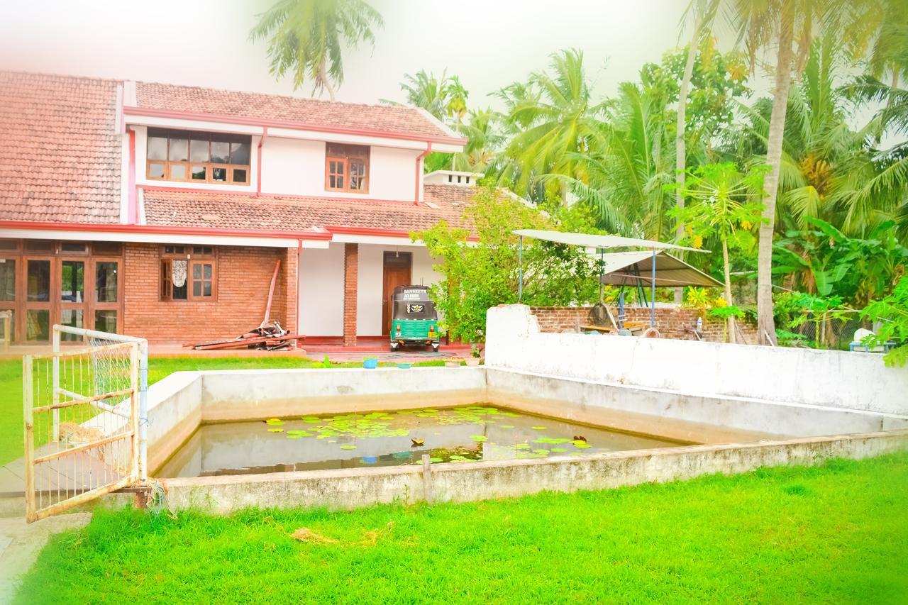 Aeroform Homestay Negombo Dış mekan fotoğraf