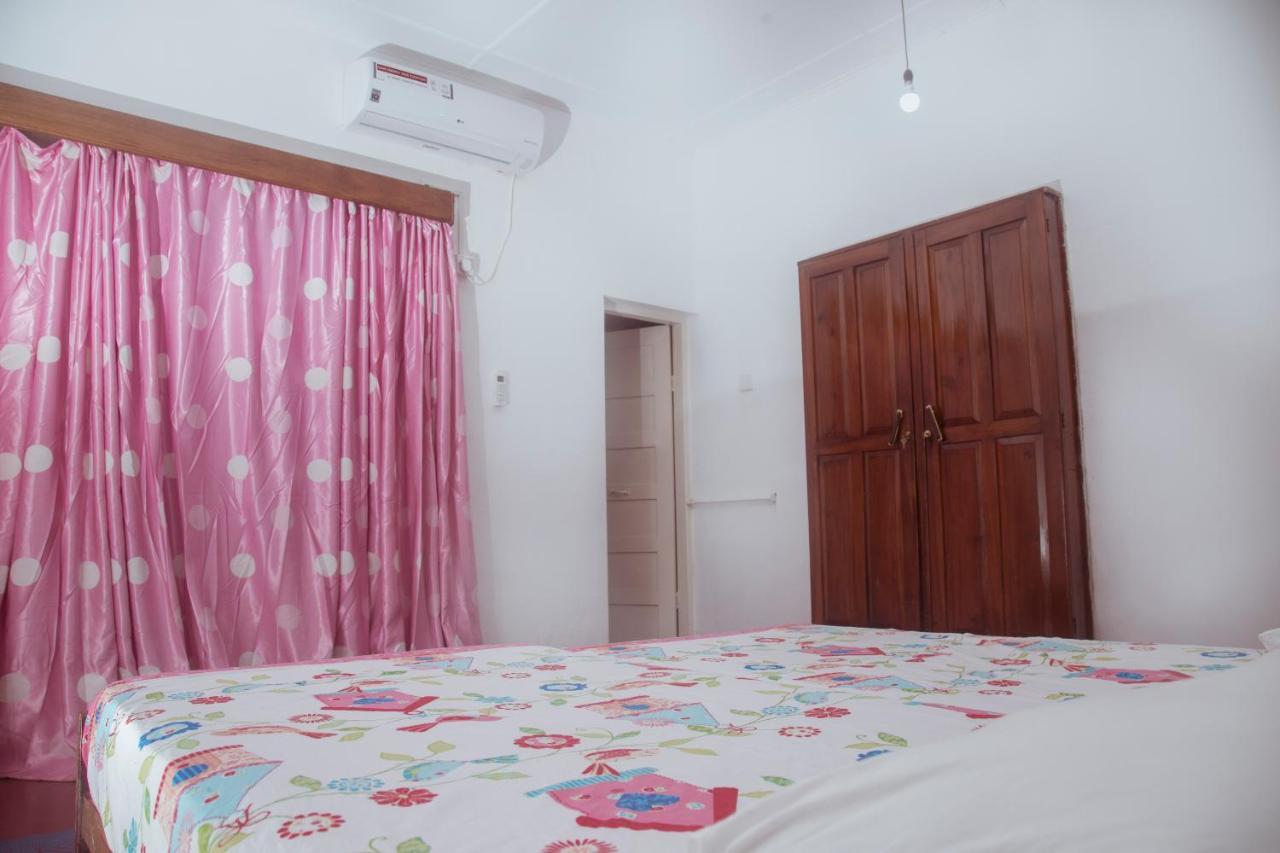 Aeroform Homestay Negombo Dış mekan fotoğraf