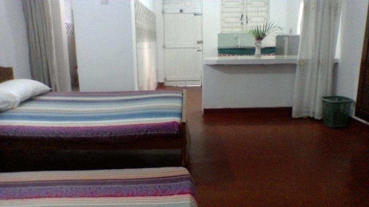 Aeroform Homestay Negombo Dış mekan fotoğraf